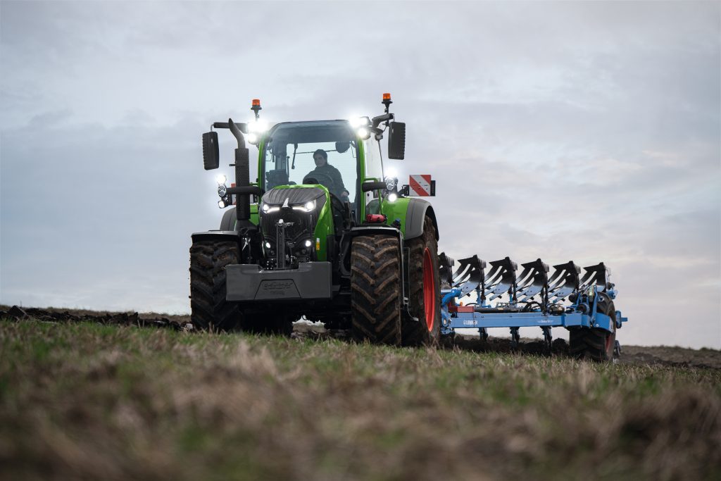 AFIR – Ce trebuie să faci ca să îți cumperi un tractor cu fonduri europene