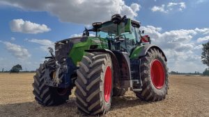 Fendt-800_Static-ai-expand_C_Adam-Clarke-1024x577