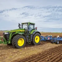 John_Deere_8R
