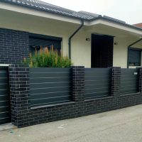 PVC, lemn sau metal? Ce material să alegi pentru gardul proprietății tale